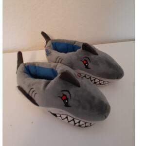 Skechers Comfy Fins Shark Bots Boys Slippers size L 2 3 - Great Condition